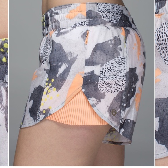 Lululemon Pleat to Street Short - Picture 1 of 8